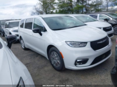 Chrysler Pacifica 2024