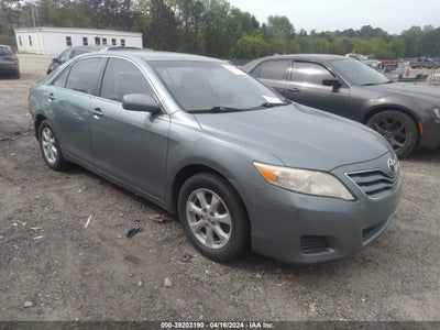 TOYOTA CAMRY 2011