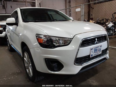 Mitsubishi Outlander sport 2015
