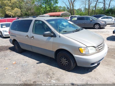 TOYOTA SIENNA 2003