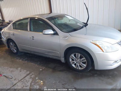 Nissan Altima 2011