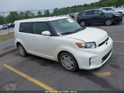 SCION XB 2012