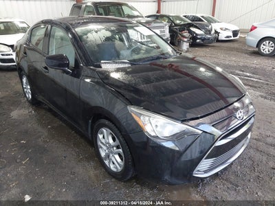 Scion Ia 2016