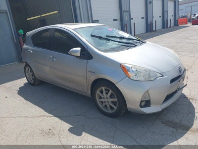Toyota Prius c 2014