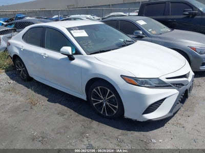 TOYOTA CAMRY 2018