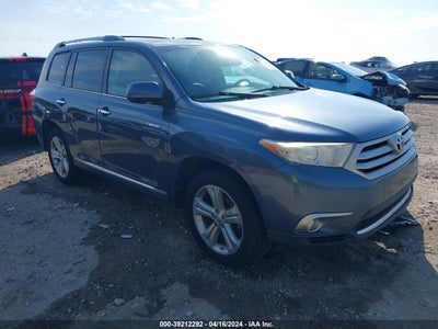 TOYOTA HIGHLANDER 2013