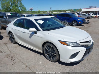 TOYOTA CAMRY 2018