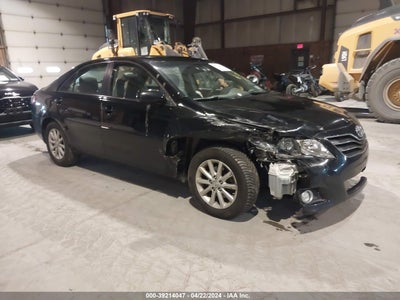 TOYOTA CAMRY 2011