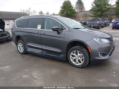 CHRYSLER PACIFICA 2017