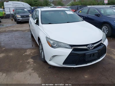 TOYOTA CAMRY 2015