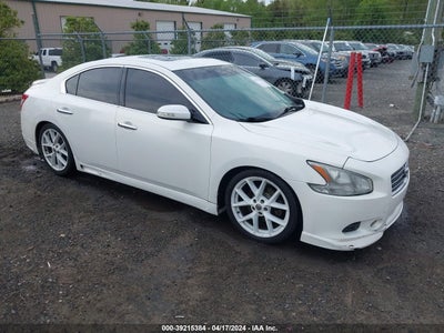 Nissan Maxima 2010