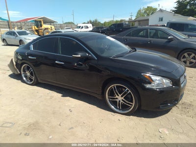 NISSAN MAXIMA 2012