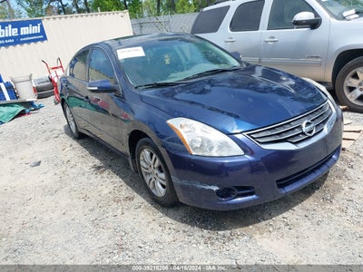 Nissan Altima 2010