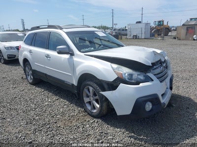 SUBARU OUTBACK 2013