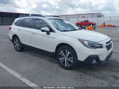 SUBARU OUTBACK 2019