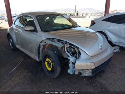 VOLKSWAGEN BEETLE 2012