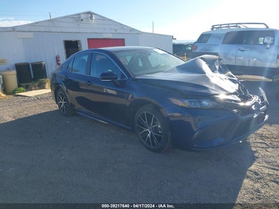 Toyota Camry 2022