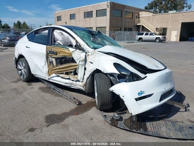 TESLA MODEL Y 2021