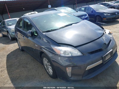 Toyota Prius plug-in 2012