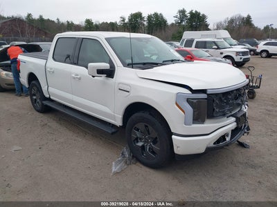 FORD F-150 LIGHTNING 2023