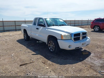 DODGE DAKOTA 2006