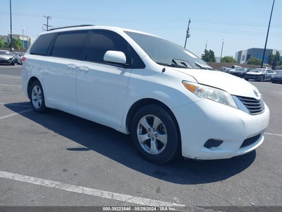 TOYOTA SIENNA 2014