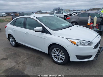 FORD FOCUS SE 2017