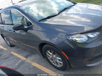 Chrysler Voyager 2022