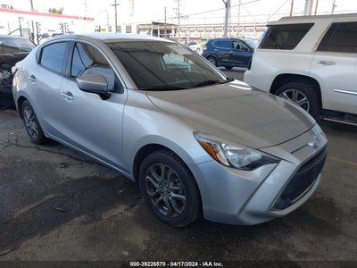 TOYOTA YARIS 2019