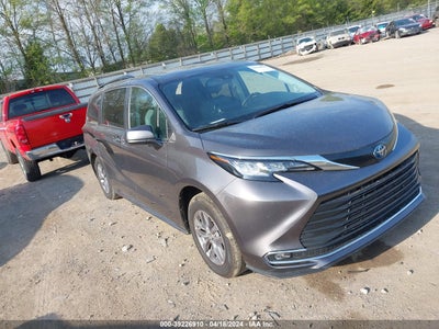TOYOTA SIENNA 2022