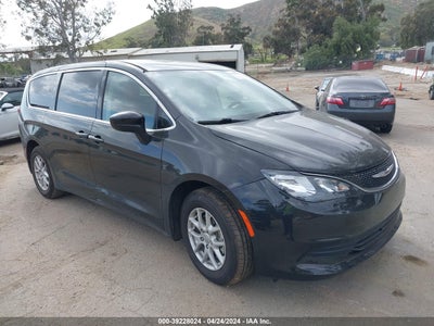 CHRYSLER PACIFICA 2017