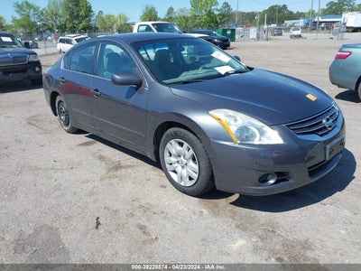 Nissan Altima 2011
