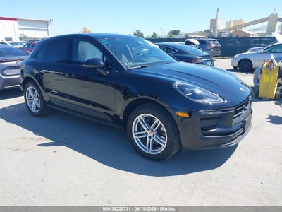 PORSCHE MACAN 2023
