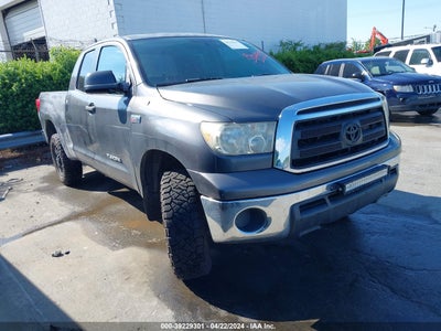 TOYOTA TUNDRA 2011