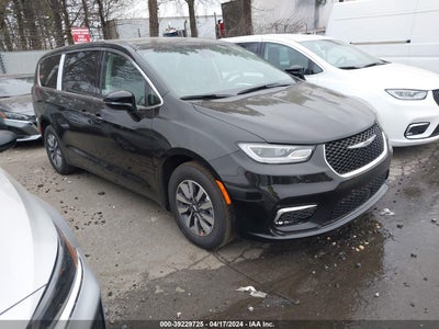 Chrysler Pacifica 2024