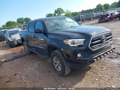 TOYOTA TACOMA 2017