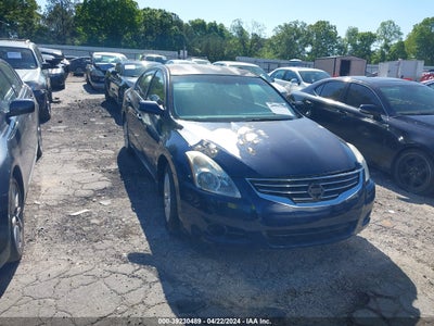 Nissan Altima 2010