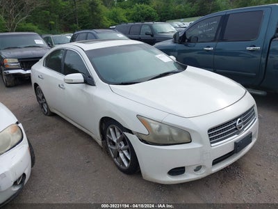 Nissan Maxima 2010