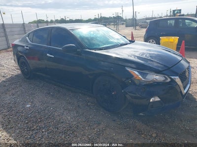 Nissan Altima 2019