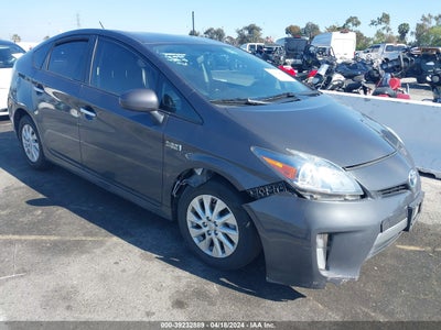 Toyota Prius plug-in 2013
