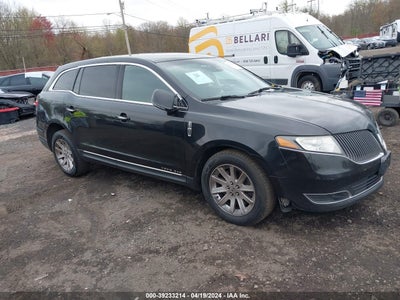 LINCOLN MKT 2014