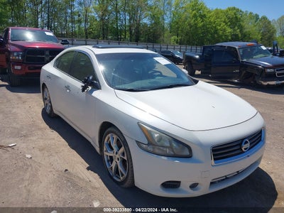 NISSAN MAXIMA 2012