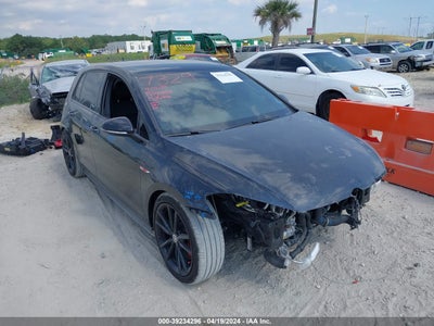 Volkswagen Golf 2021