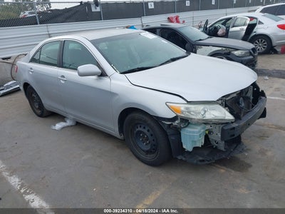TOYOTA CAMRY 2011