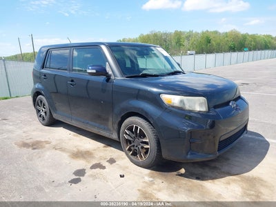 SCION XB 2012