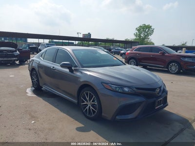 TOYOTA CAMRY 2024