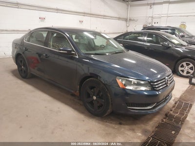 VOLKSWAGEN PASSAT 2013