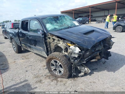 TOYOTA TACOMA 2019