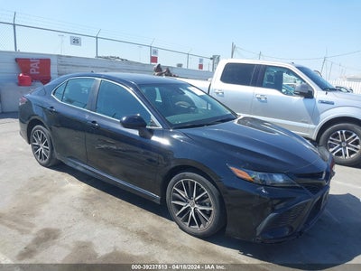 TOYOTA CAMRY 2021