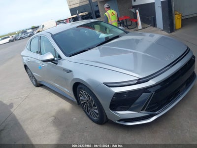 HYUNDAI SONATA HYBRID 2024